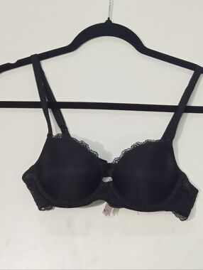 Victorias Secret 32B Dream Angels Smooth& Lace Lightly Lined Demi Bra